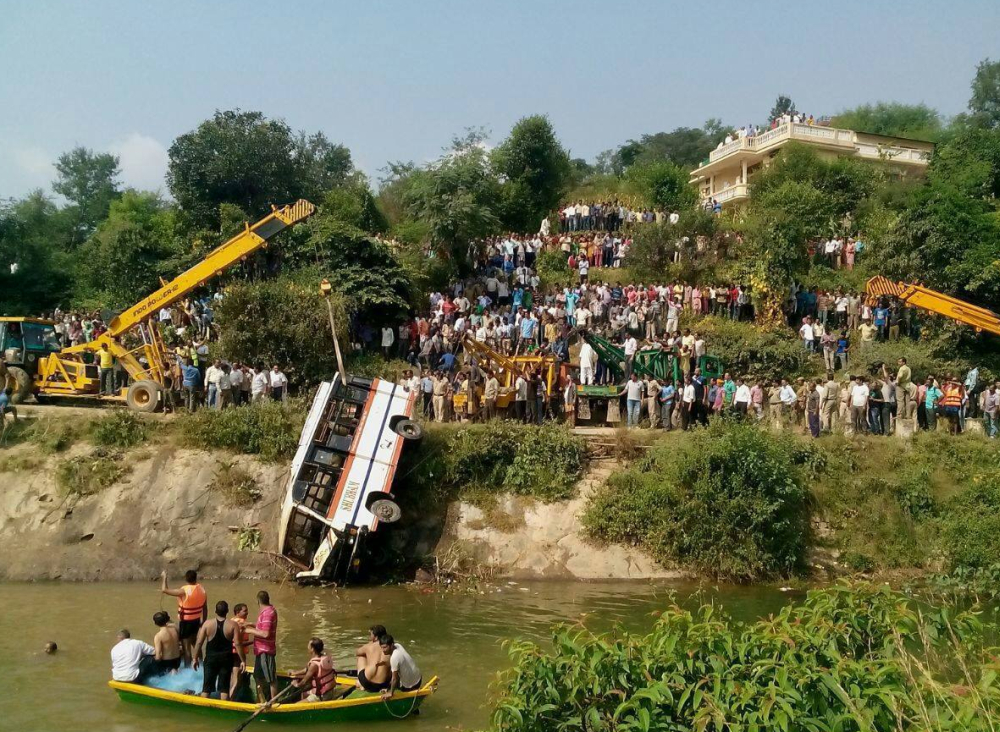 Bus fell into  Gobind Sagar