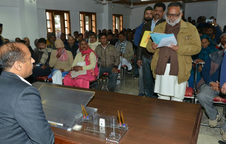 Himachal CM assures to rehabilitate Pong Dam oustees