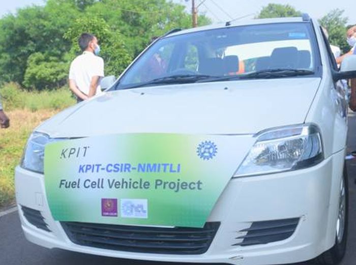CSIR-KPIT demonstrates Hydrogen Fuel Cell fitted car