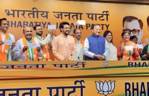 Jolt to AAP, more leaders join BJP