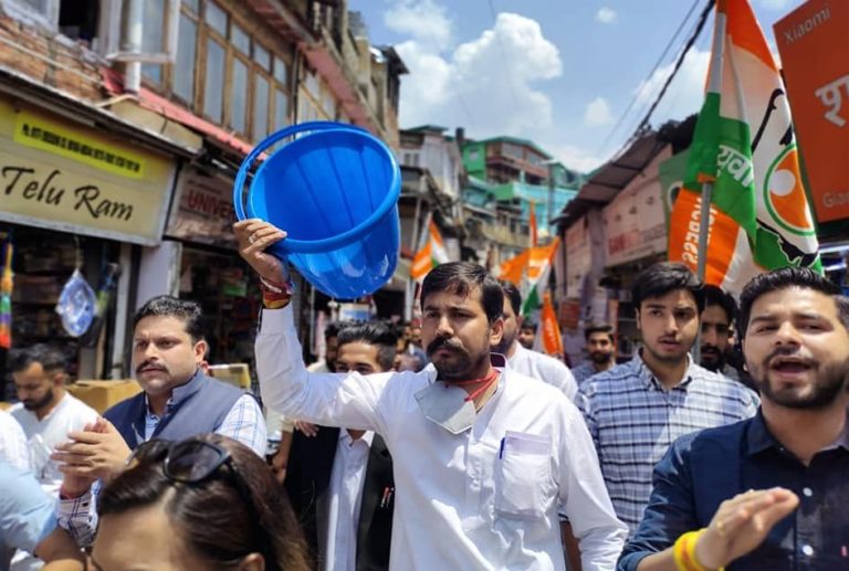 Water crisis in Shimla: Youth Congress demands Shimla MC to provide 24 hours water supply