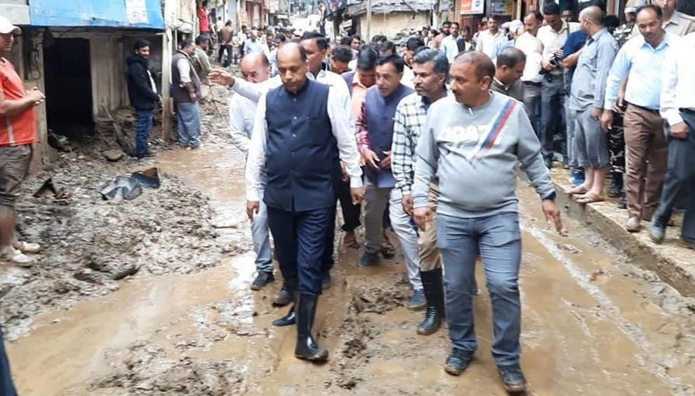 Chief Minister visits flood-affected areas of Thunag