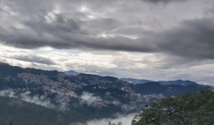 Season’s First Snowfall Recorded in Kinnaur; Orange Alert for Sirmaur and Yellow Alerts Issued for Five Other Districts
