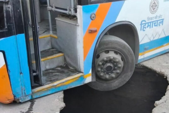 GSI Report Attributes Bhattakufar Sinkhole to Leaking Water Pipes, Flags Tunnel Blasting as Risk