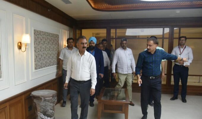 CM Sukhu Reviews Progress of Himachal Niketan in Dwarka, Directs Early Completion